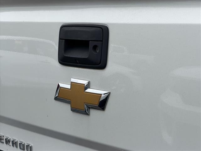 Used 2017 Iridescent Pearl Tricoat Chevrolet LTZ image 14
