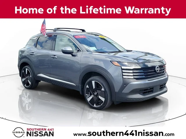 2025 Nissan Kicks SR