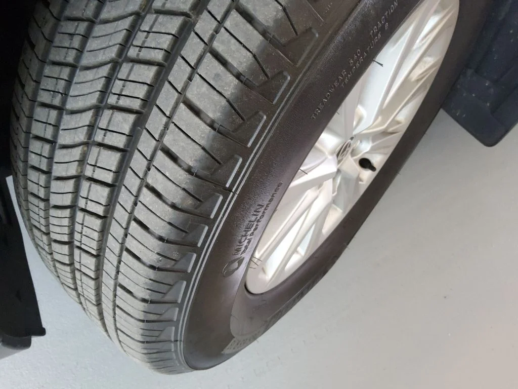 Used 2024 Silver Toyota XLE image 22