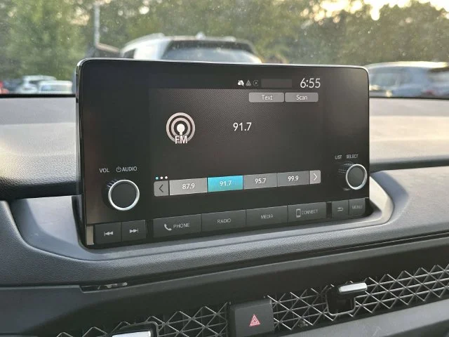 2025 Honda Accord SE - Photo 25