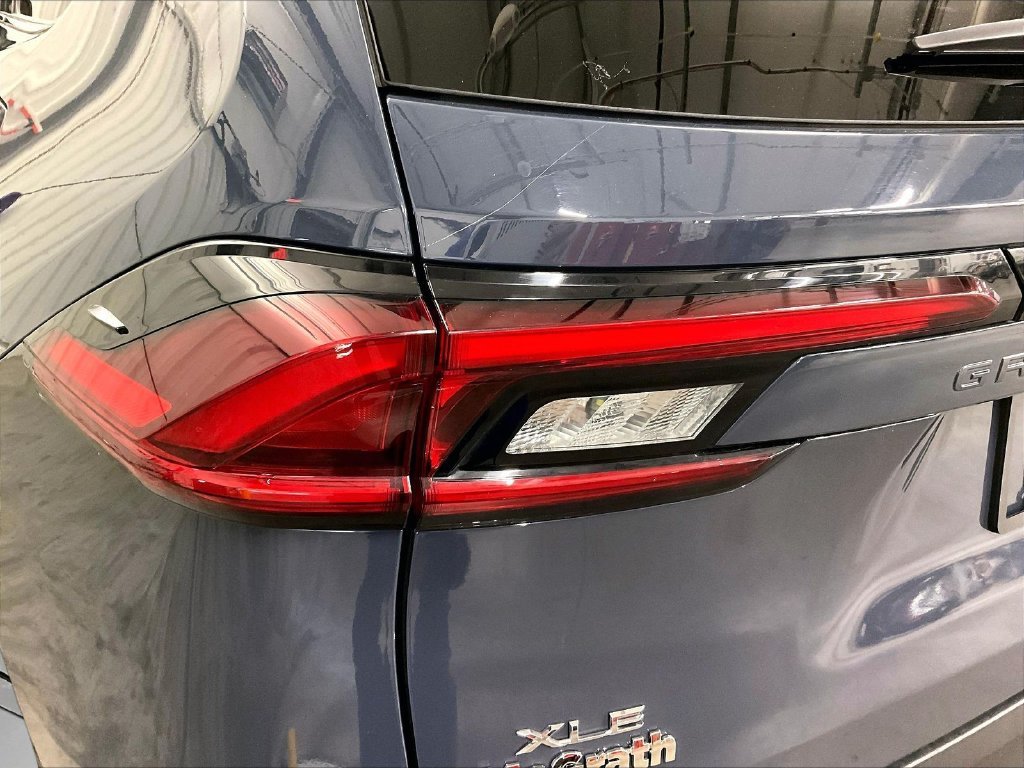 Used 2025 White Toyota XLE image 36