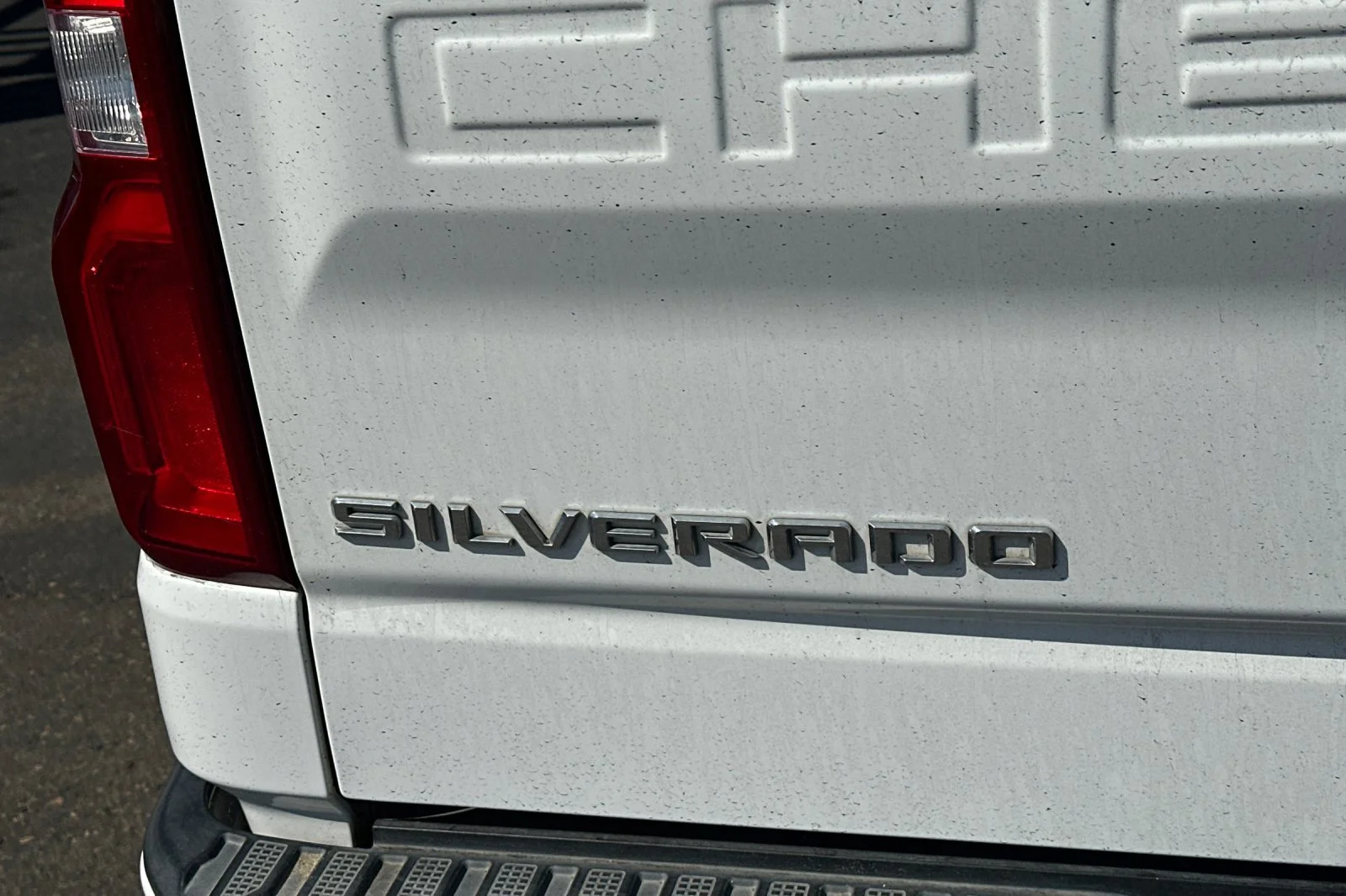 Used 2020 White Chevrolet Custom image 6