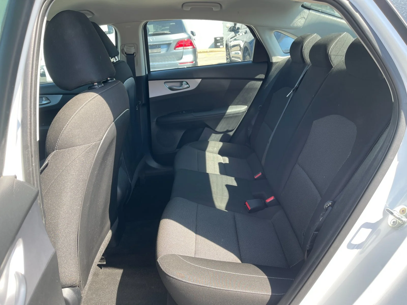 Used 2023 White Kia LXS image 14