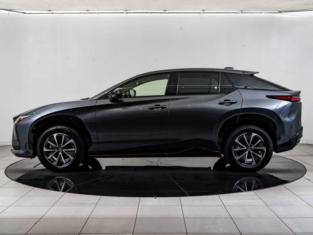 Used 2023 CLOUDBURST GRAY Lexus 450e Premium image 5