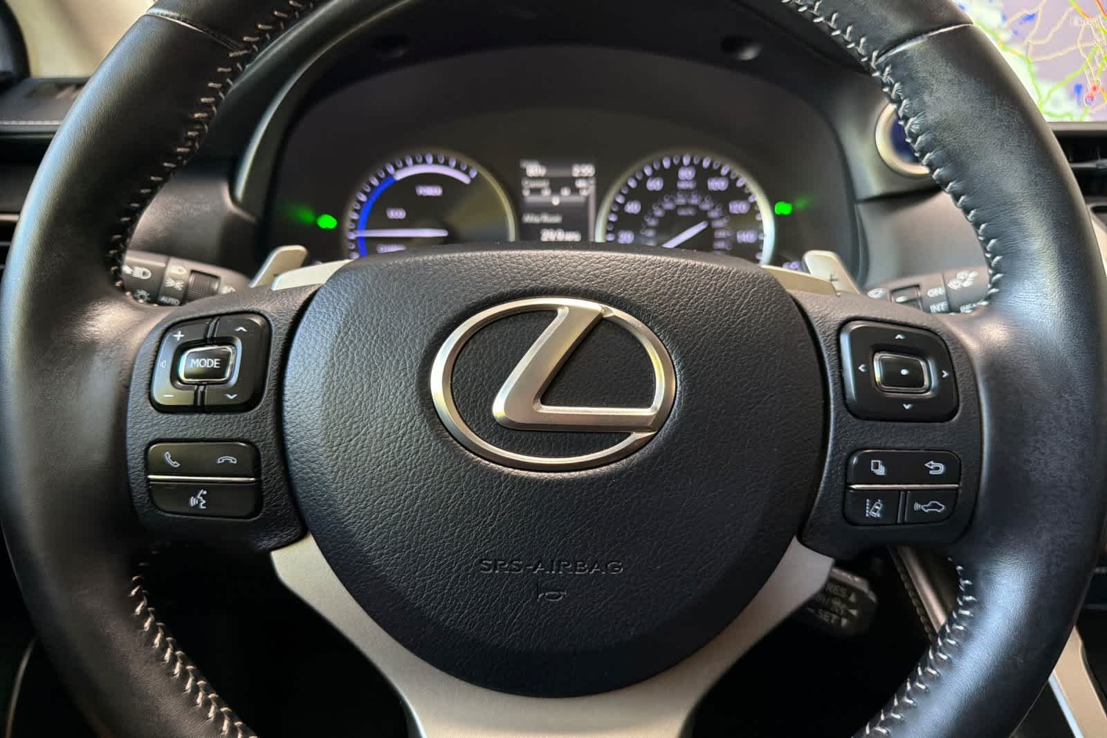 Used 2020 Atomic Silver Lexus  image 26