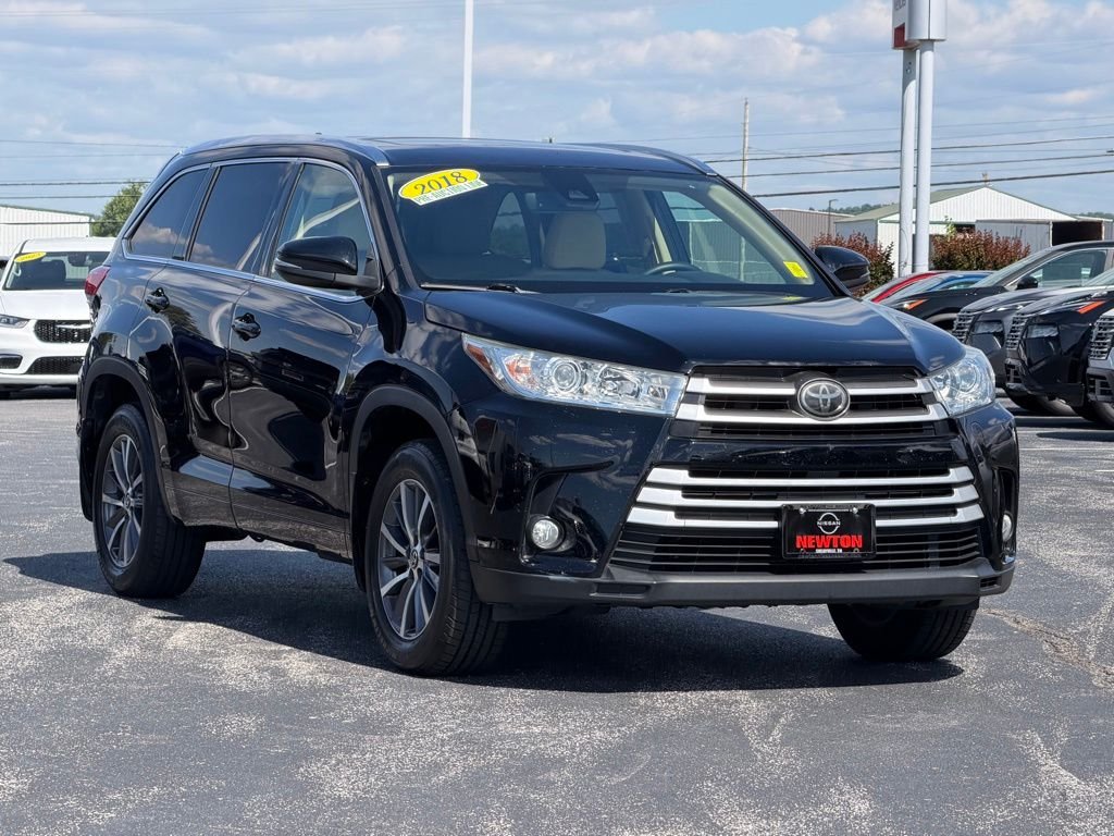 Used 2018 Toyota Highlander XLE with VIN 5TDJZRFHXJS489971 for sale in Shelbyville, TN