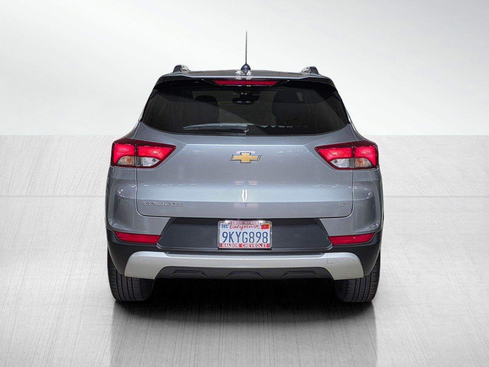 Used 2023 Sterling Gray Metallic Chevrolet LT image 6