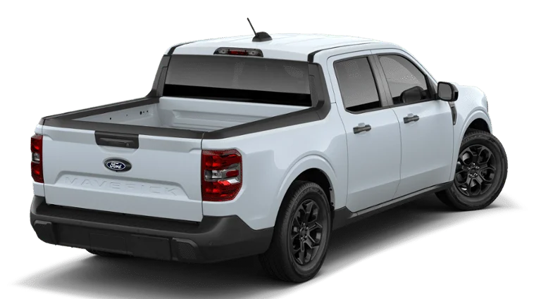 New 2026 Space White Metallic Ford XLT image 3