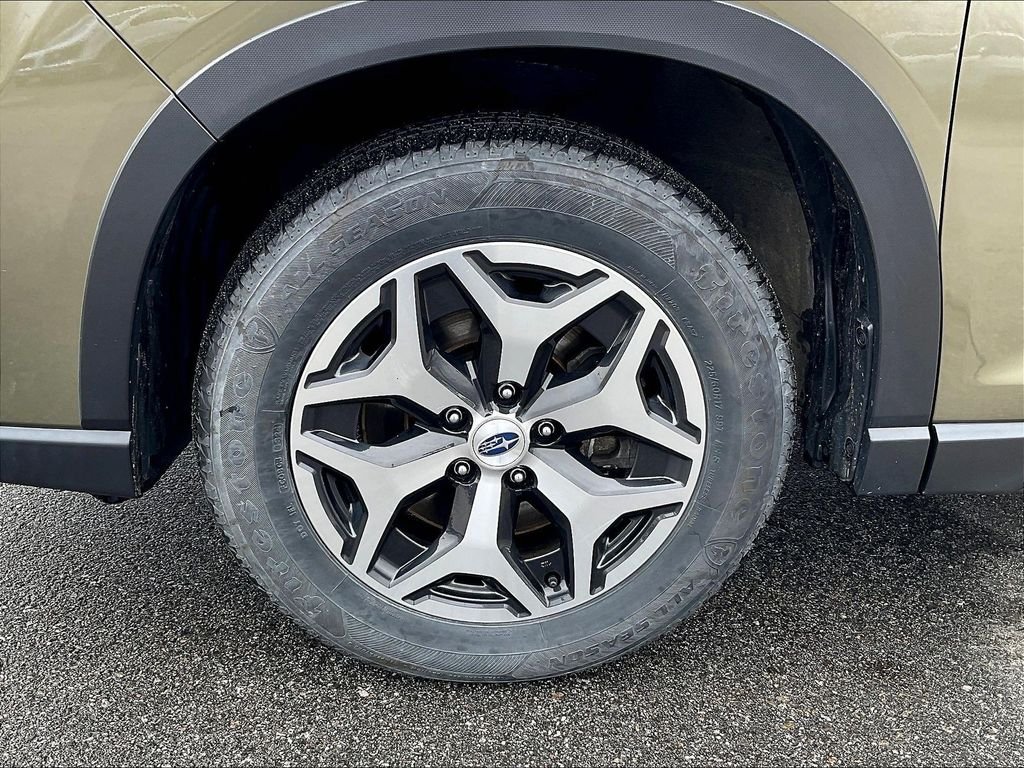 Used 2023 Brown Subaru Premium image 7