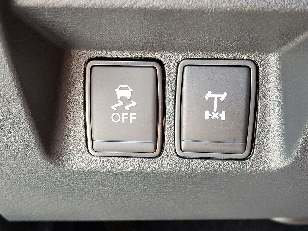 2026 Nissan Frontier — photo 17
