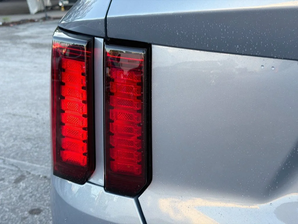 Used 2021 Silver Kia S image 10