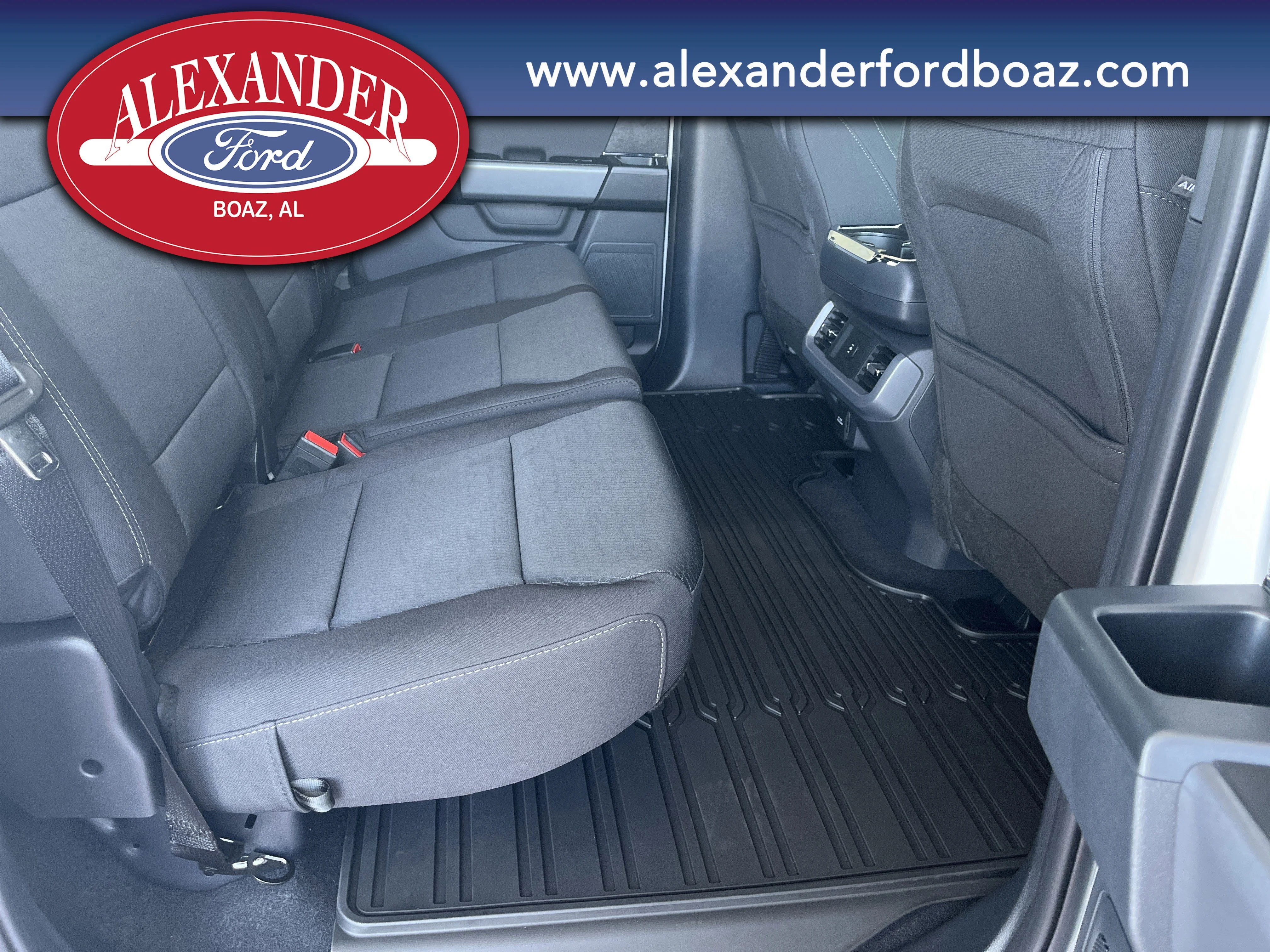 New 2026 Oxford White Ford XLT image 21