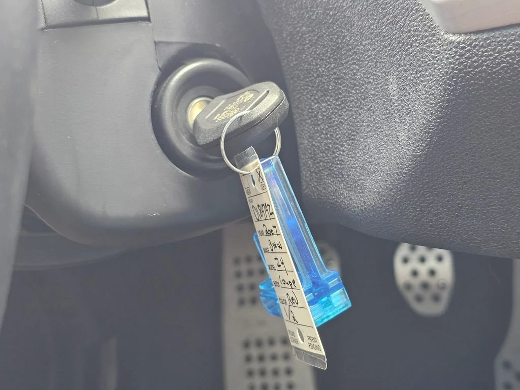 Used 2007  BMW M image 28