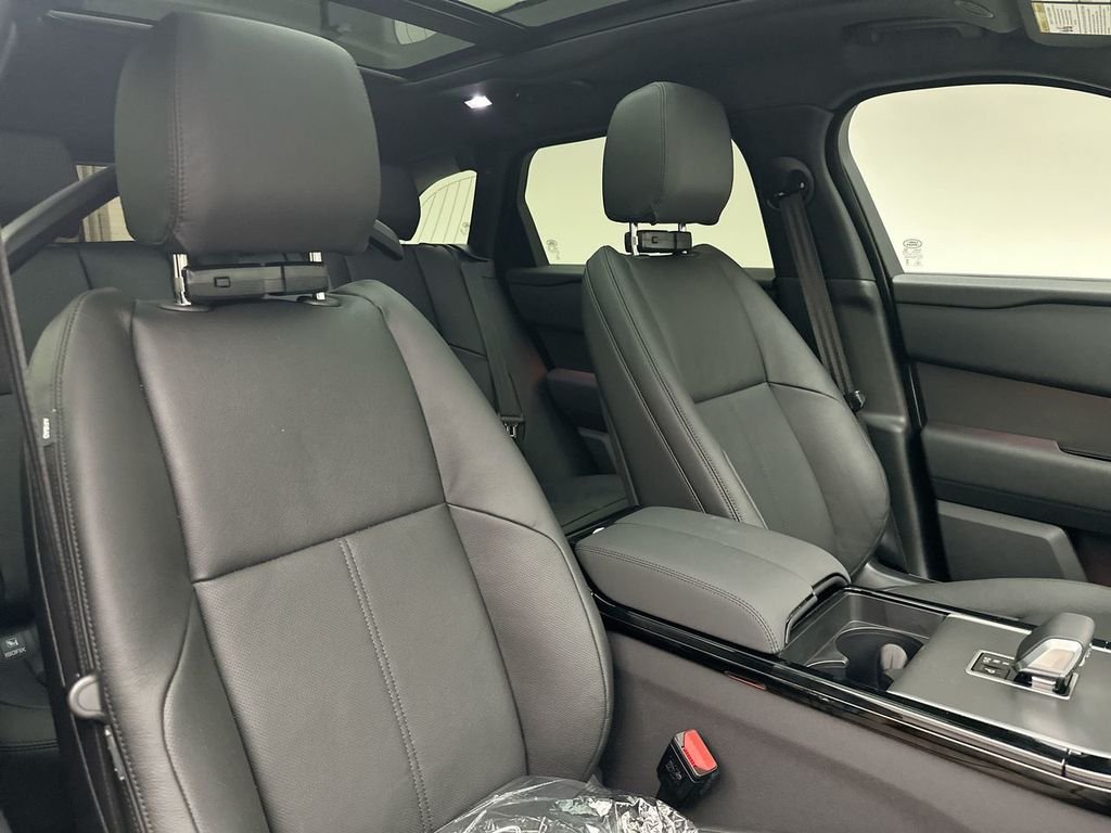 New 2026 Fuji White Land Rover S image 6