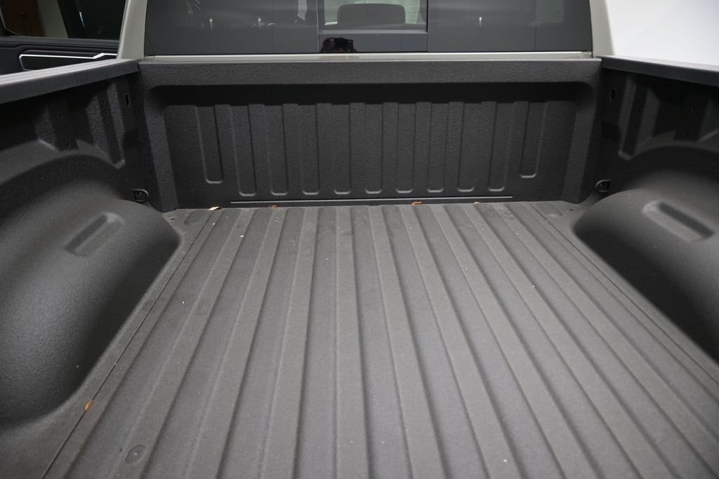 New 2026 Canyon Lake Exterior Paint RAM Laramie image 14
