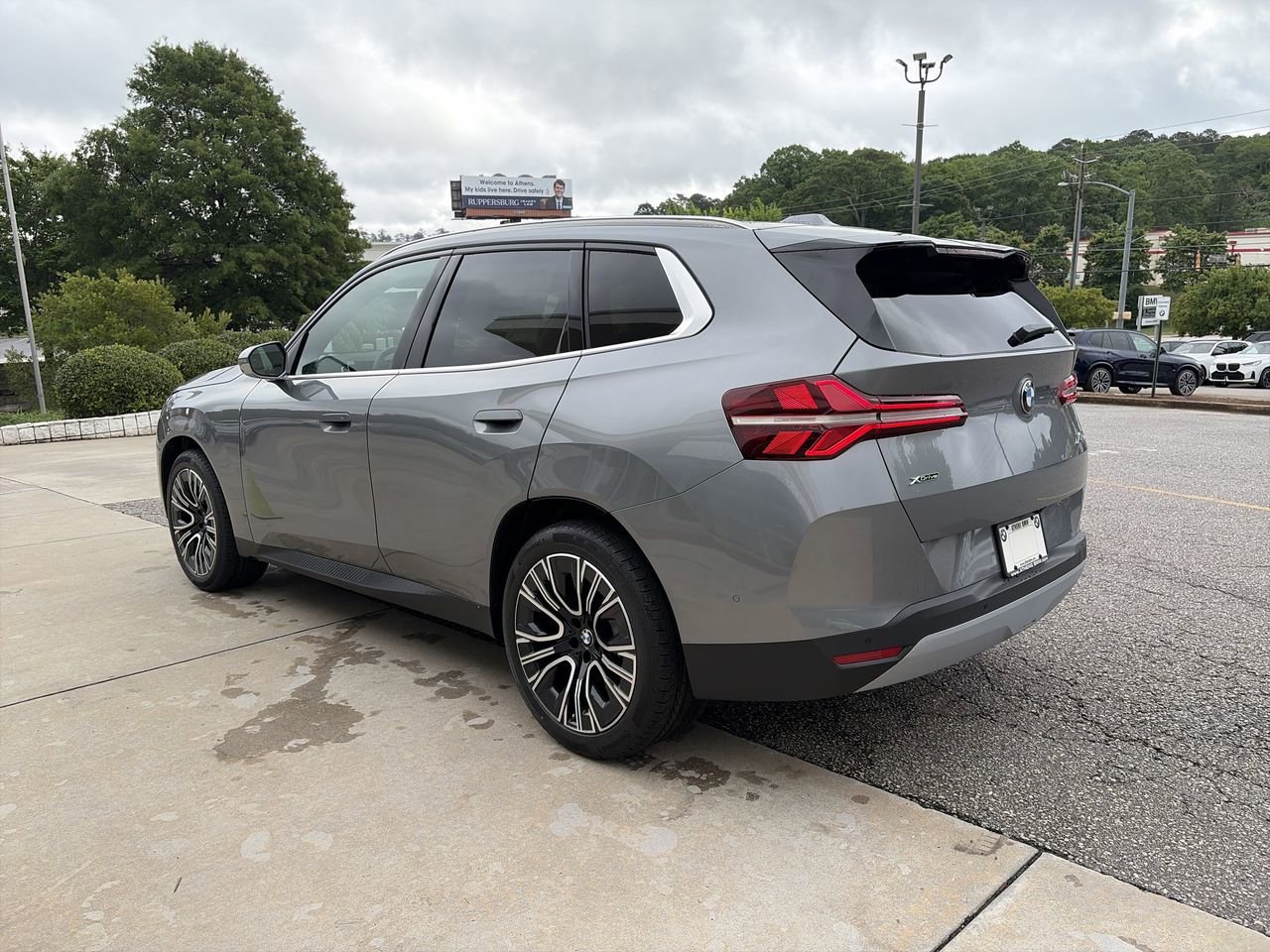 New 2026 Skyscraper Grey Metallic BMW 30 xDrive image 6