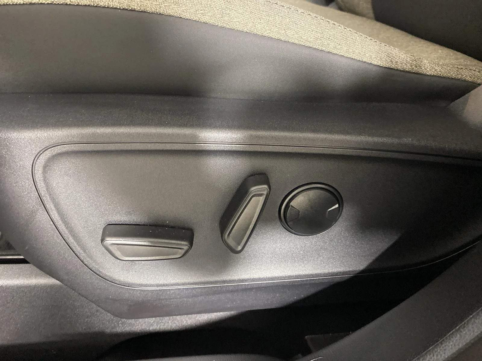 New 2026 Carbonized Gray Metallic Ford Big Bend® image 11