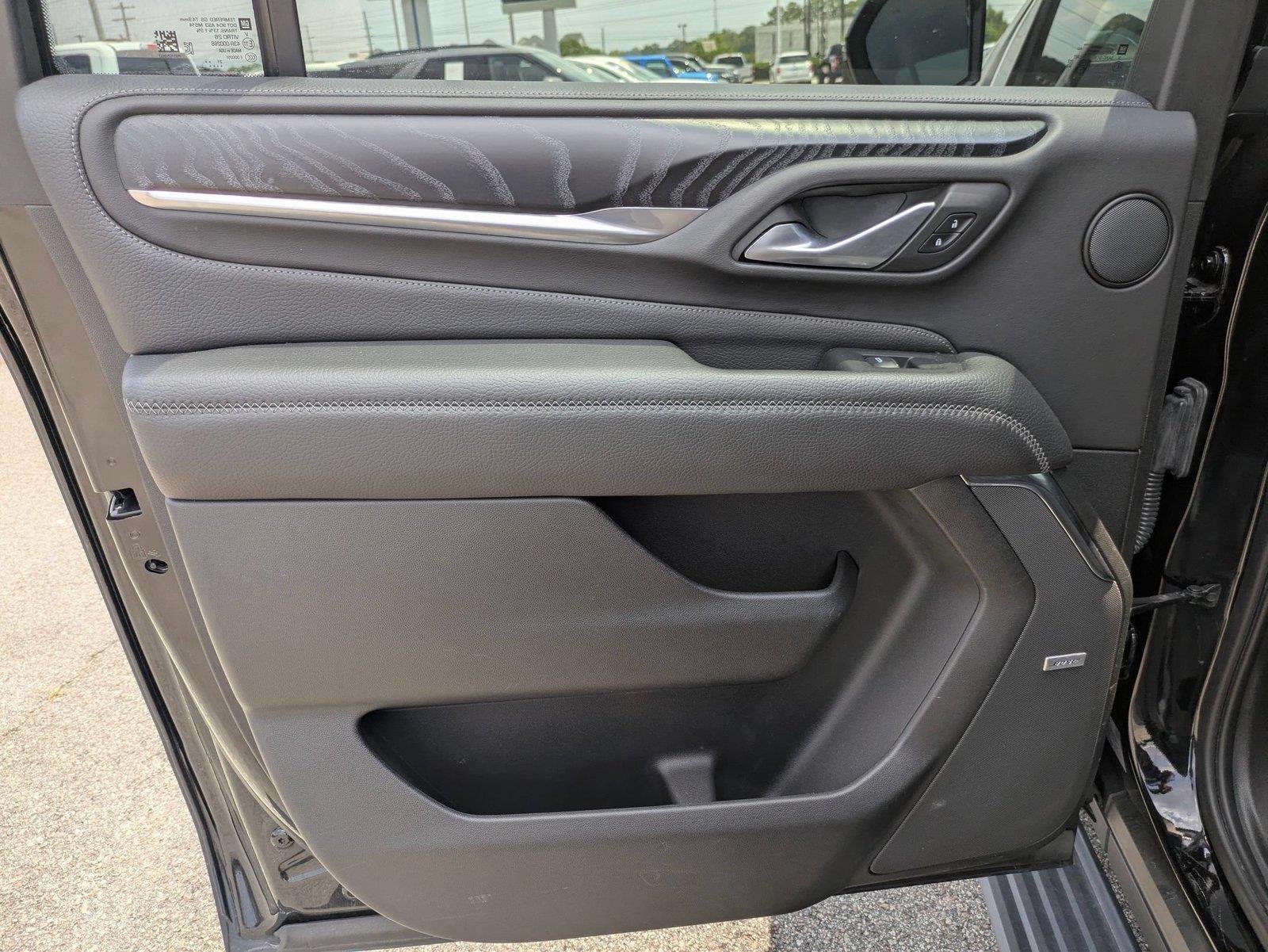 Used 2022 Onyx Black GMC Denali image 26