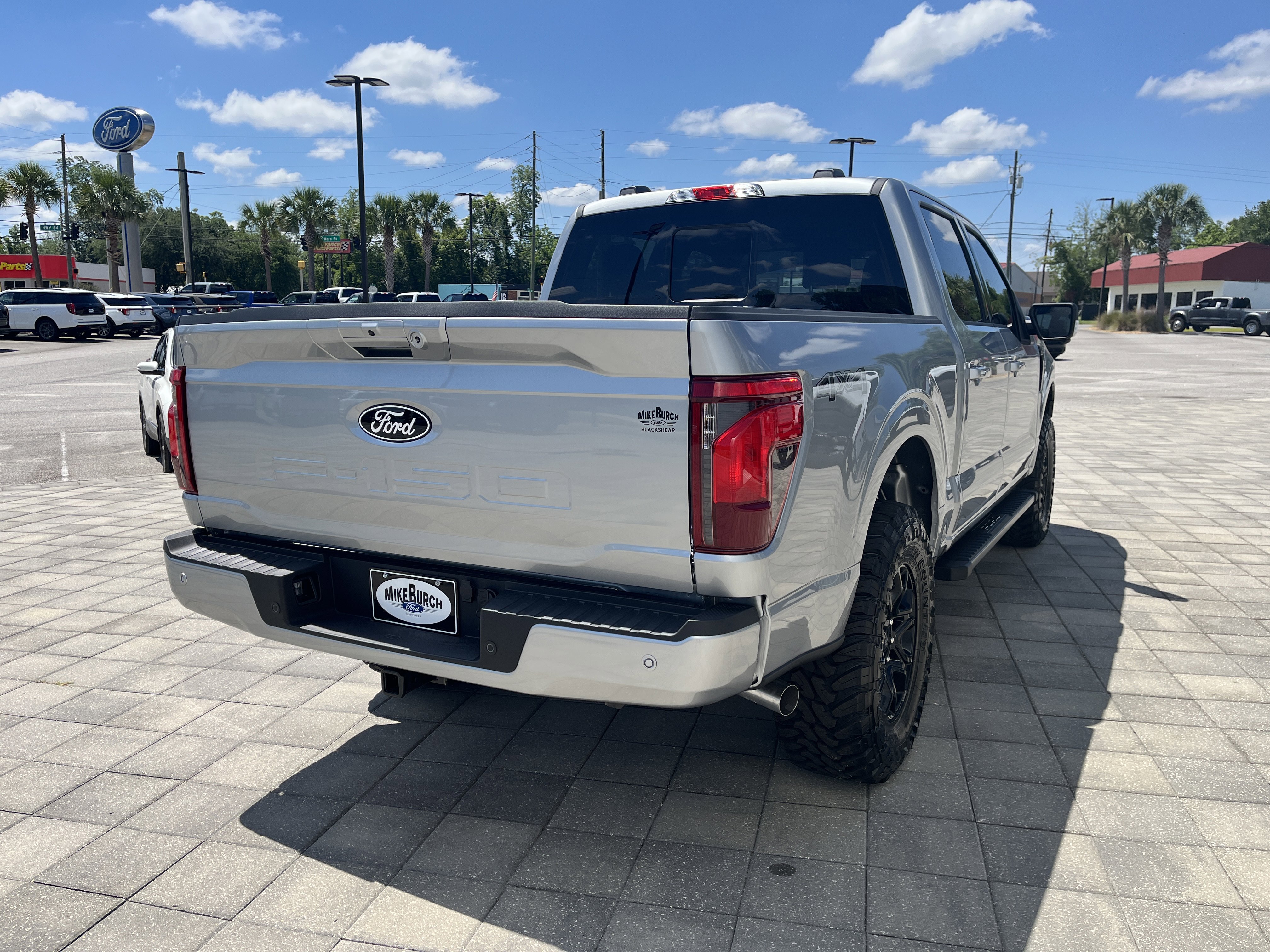 New 2026 Iconic Silver Metallic Ford XLT image 6