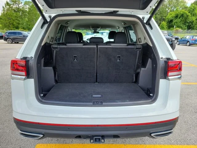 2025 Volkswagen Atlas SE w/Tech - Photo 13