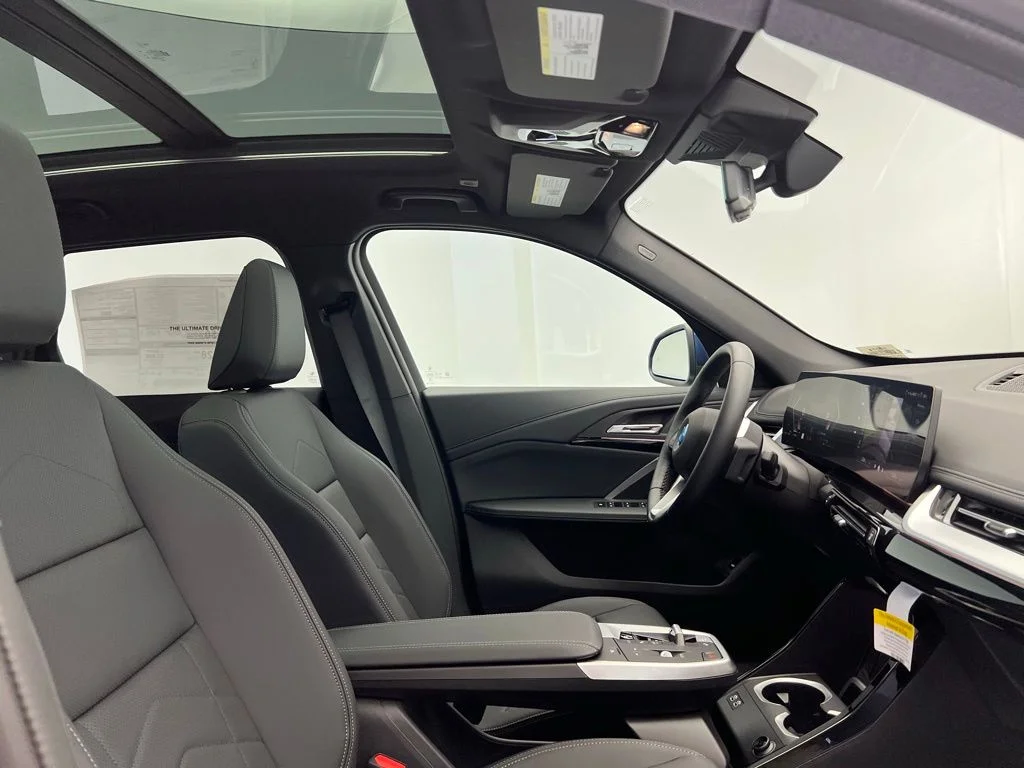 2025 BMW X1 28i - Photo 7