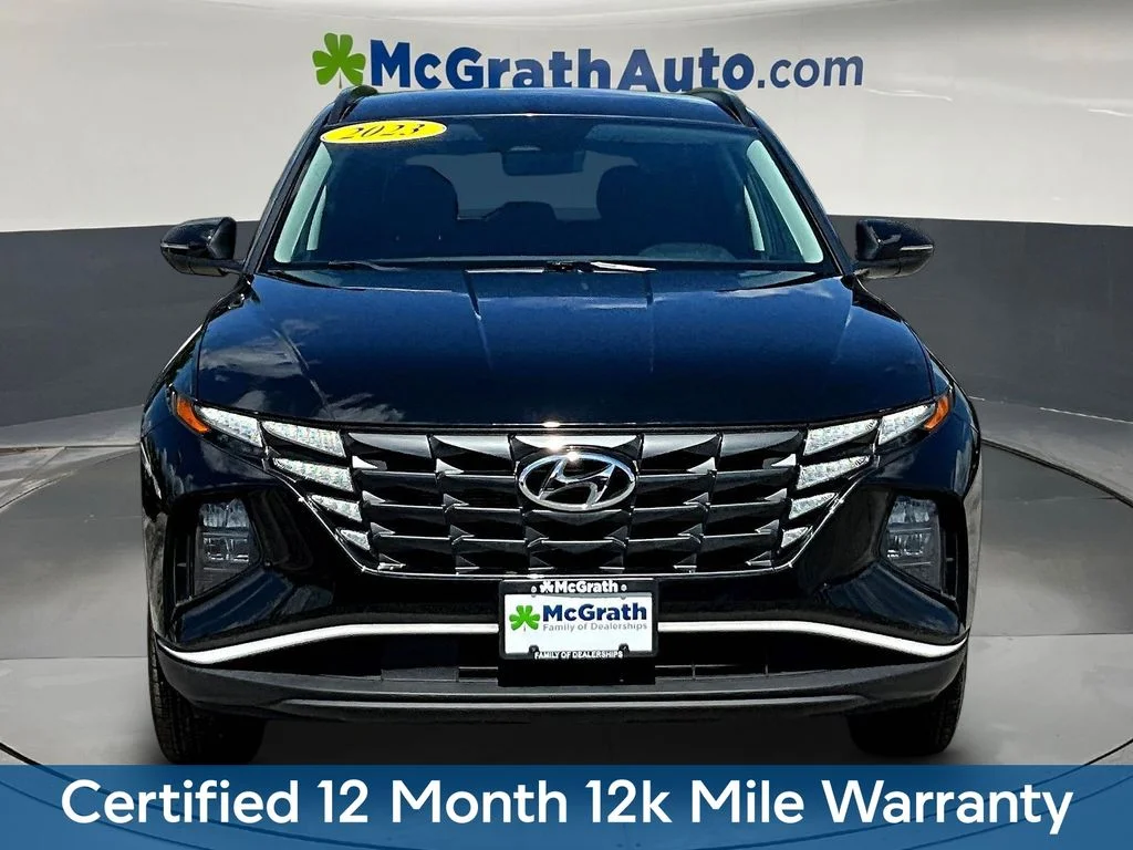 Used 2023 Black Hyundai SEL image 2