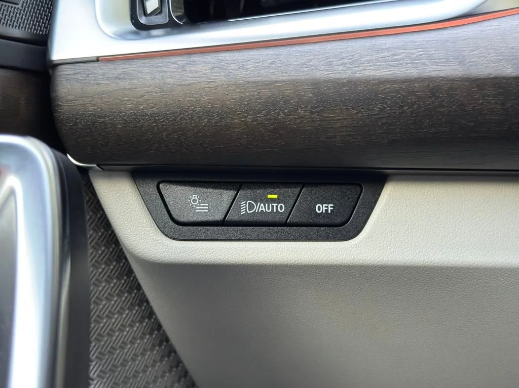 Used 2026 Storm Bay Metallic BMW xDrive28i image 22