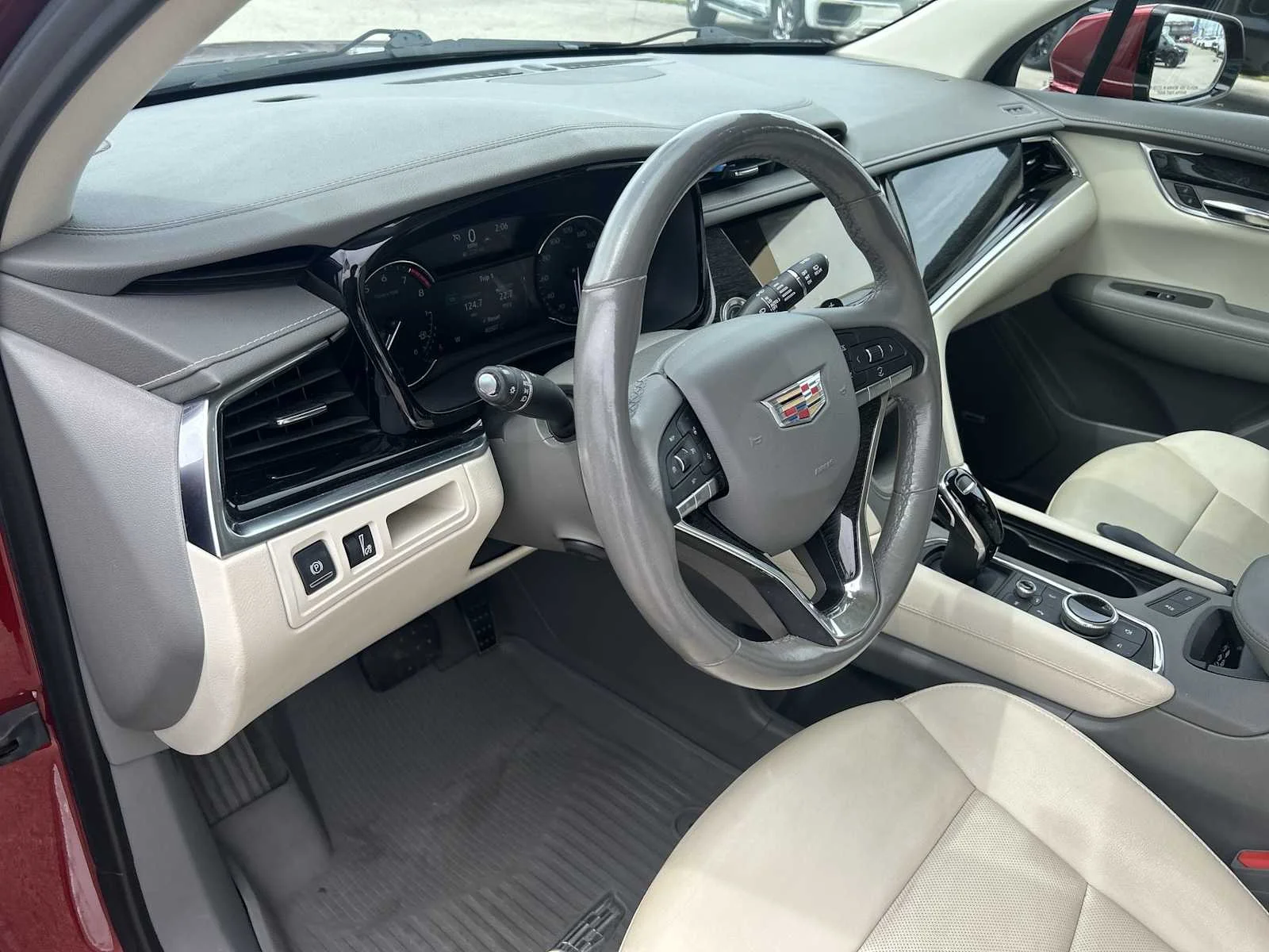 Used 2021 INFRARED TINTCOAT Cadillac Premium Luxury image 11