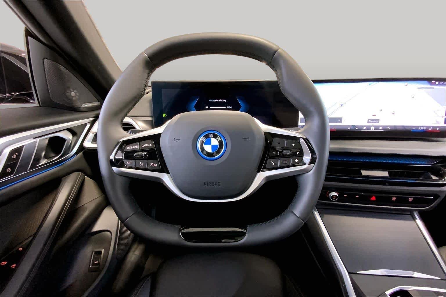 Certified Used 2025 Black Sapphire Metallic BMW xDrive40 image 5
