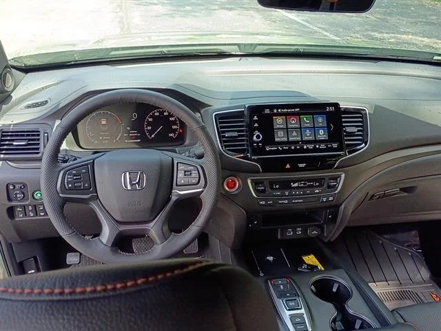 Certified Used 2026 Ash Green Metallic Honda TrailSport image 13