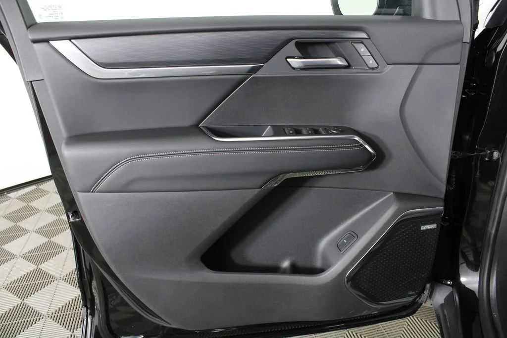 New 2026 Ebony Twilight Metallic GMC Elevation image 12