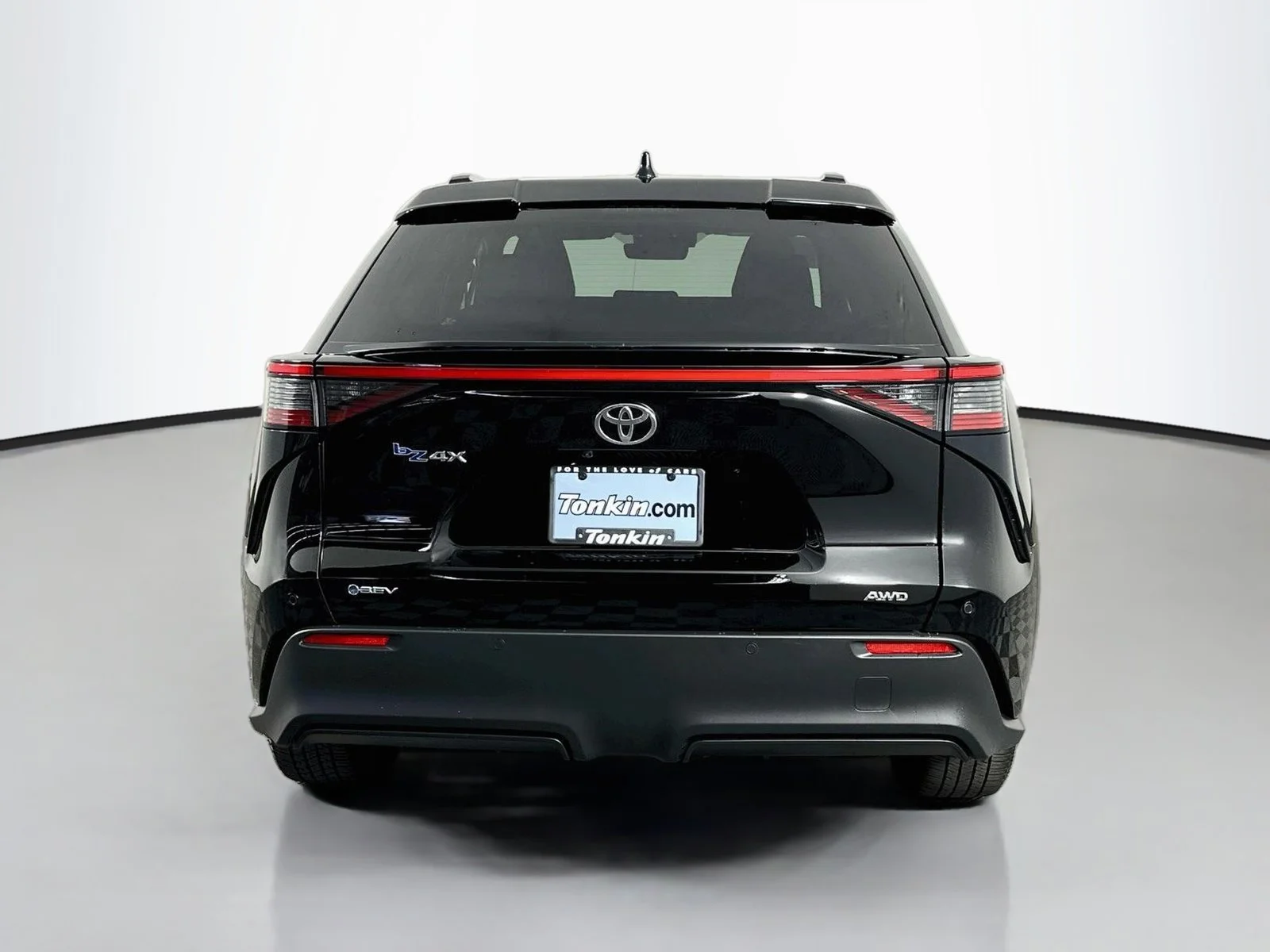 Used 2025 Black Toyota XLE image 6