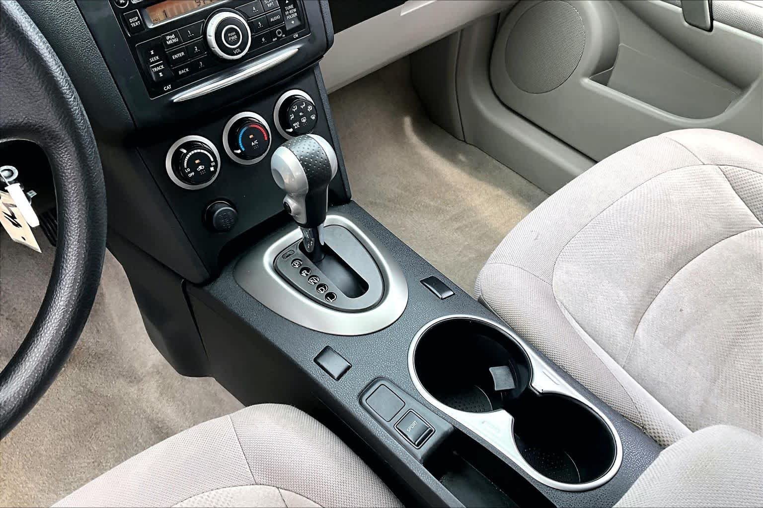 Used 2012 Platinum Graphite Nissan S image 16
