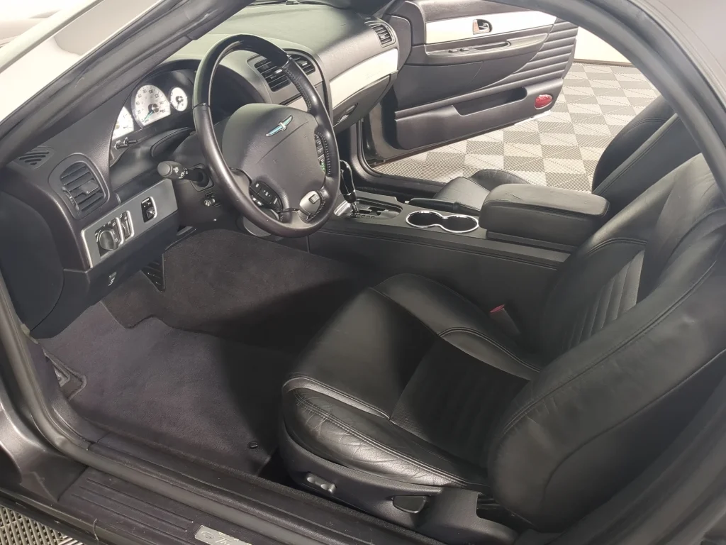 Used 2003 Gray Ford Premium Hardtop image 14