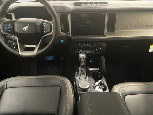 New 2025 Azure Gray Metallic Ford Outer Banks image 10