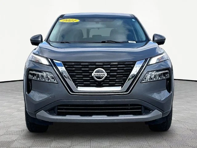 Used 2021 Gun Metallic Nissan SV image 2