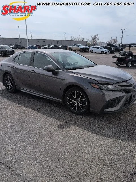 2021 Toyota Camry 2.5 Auto SE AWD's photo