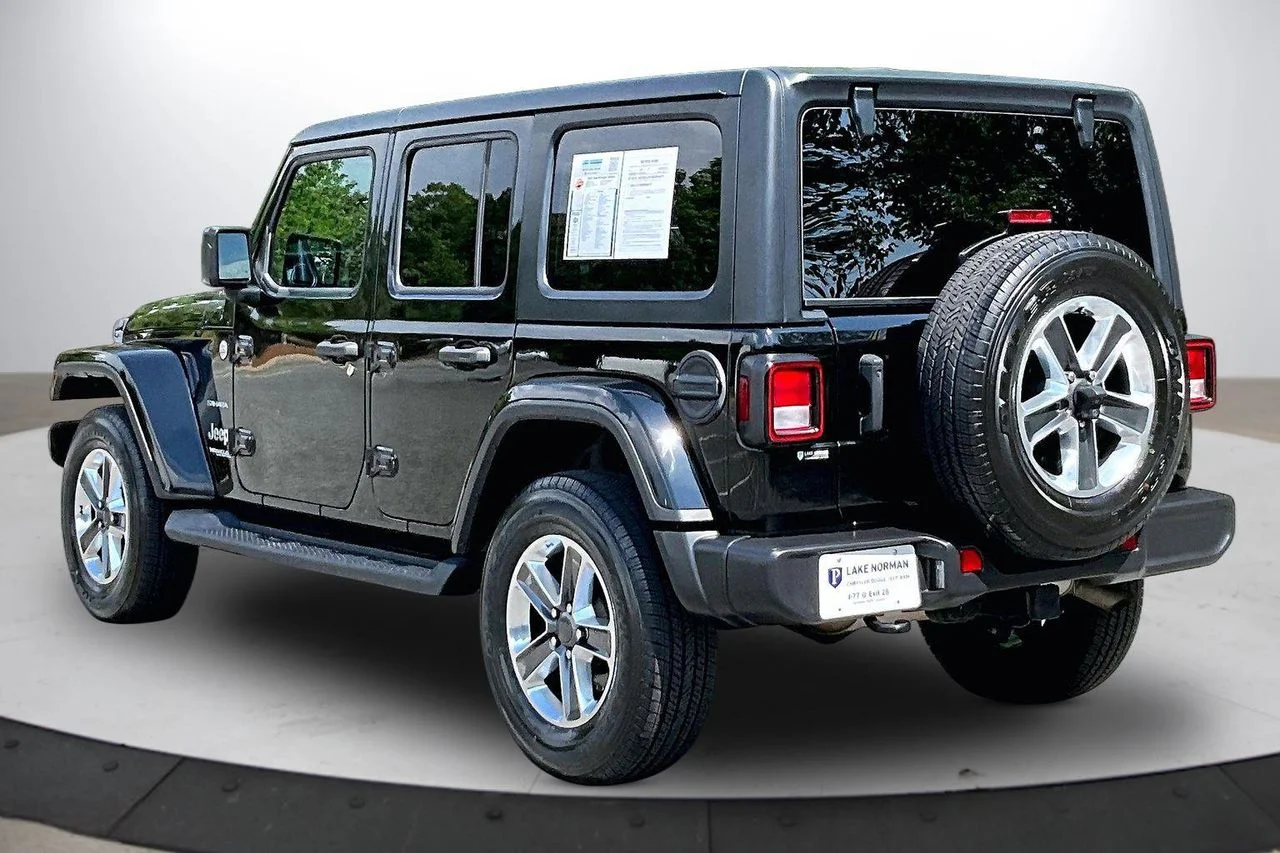 Certified Used 2022 Black Jeep Sahara image 7