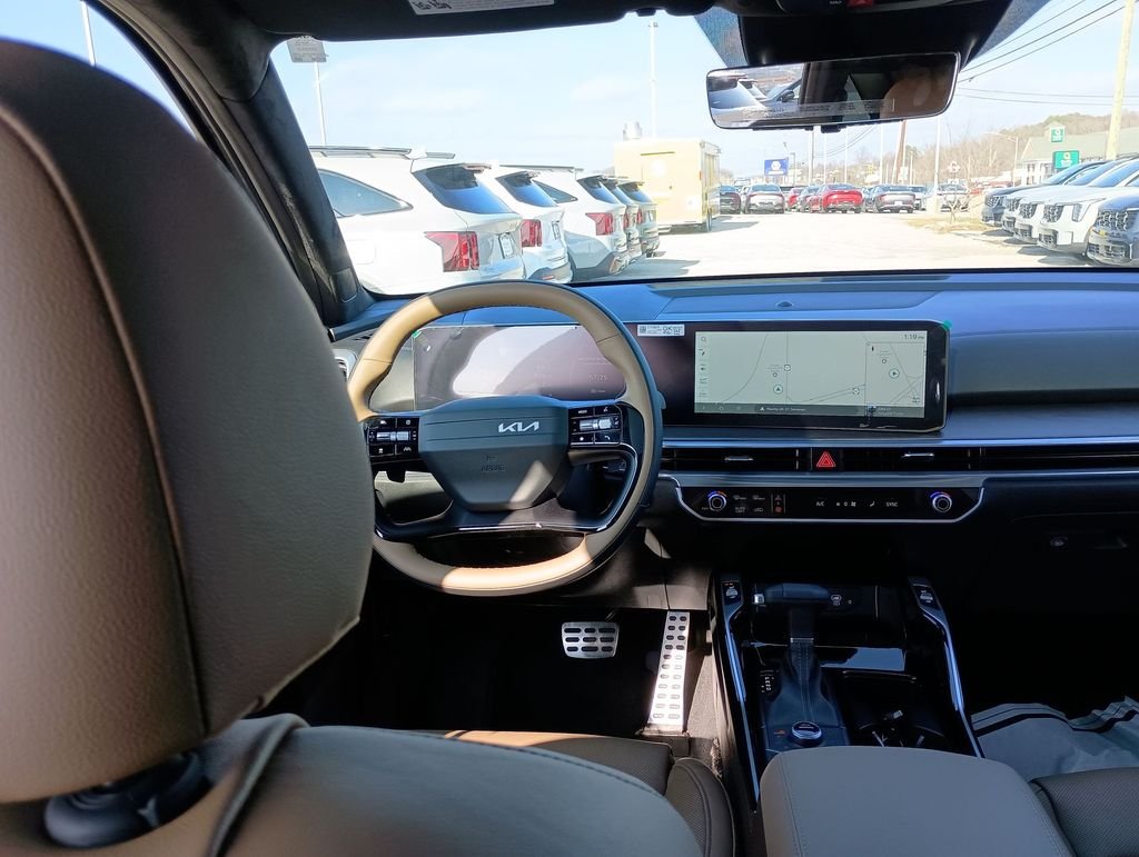 New 2026 Jungle Green Kia X-Line SX Prestige AWD image 15