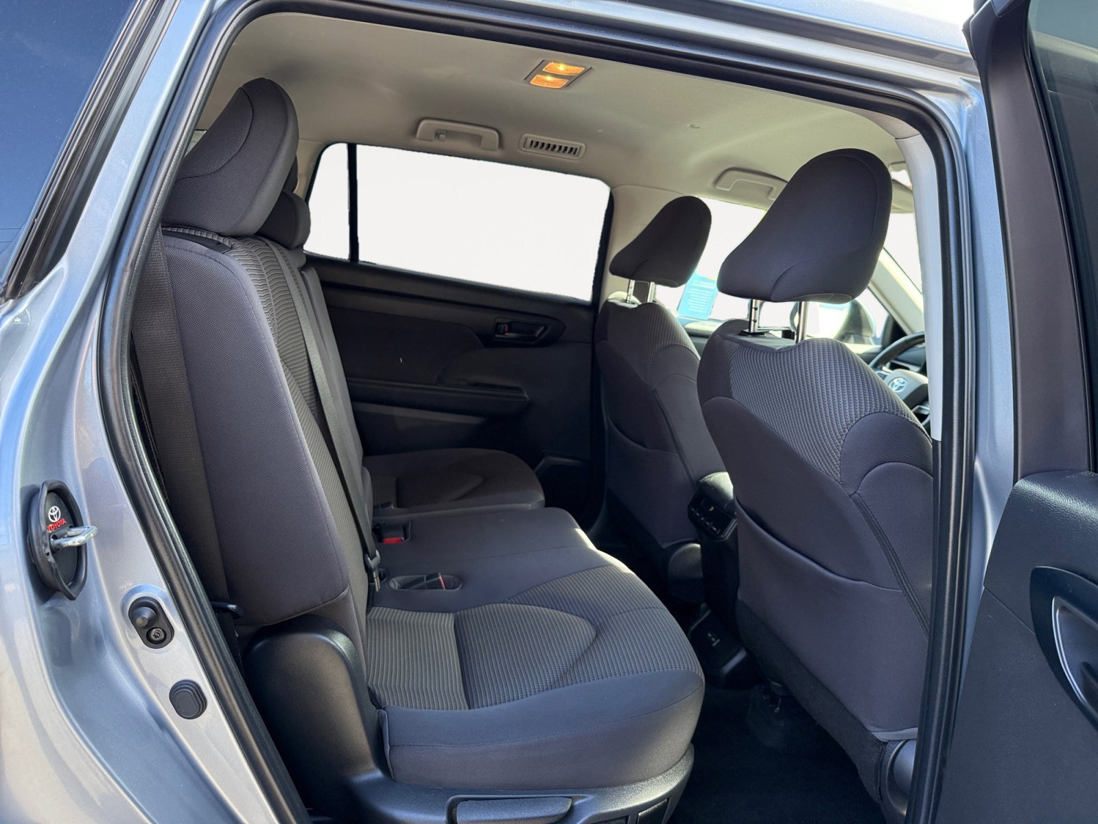 Used 2023 Moon Dust Toyota LE image 18