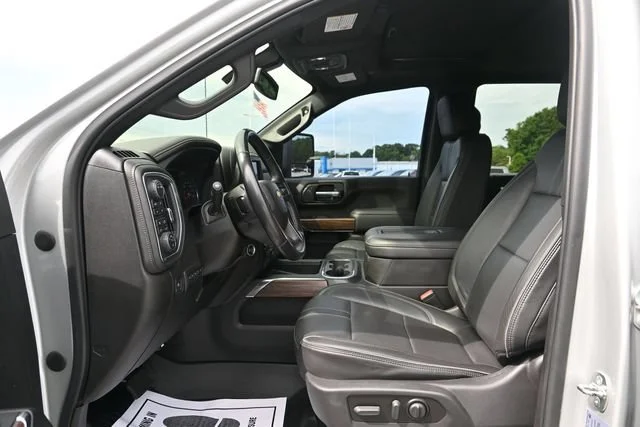 Used 2022 Silver Ice Metallic Chevrolet High Country image 8