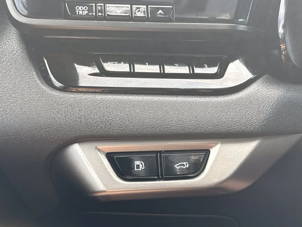 Used 2025 White Lexus 350h F SPORT Design image 30