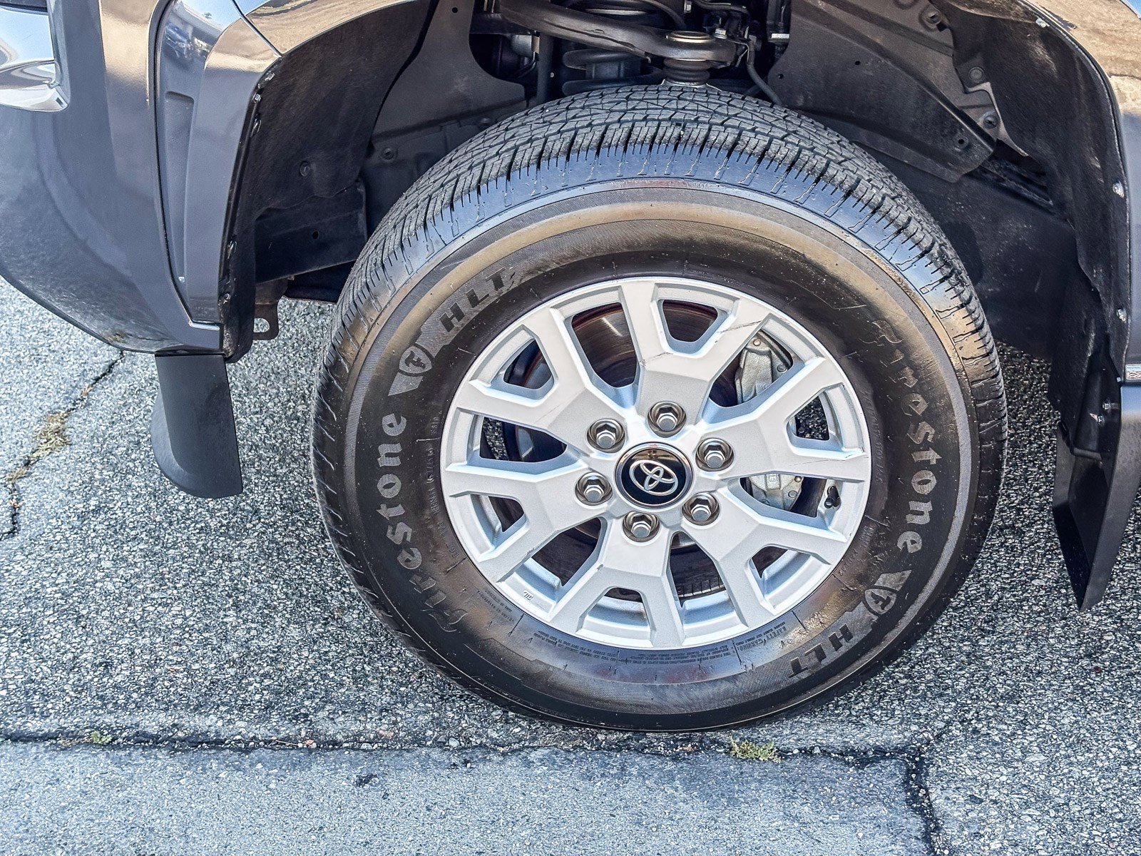 Used 2025 Underground Toyota SR5 image 11