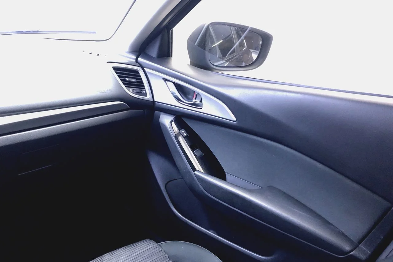 Used 2018 Machine Gray Mazda Sport image 11