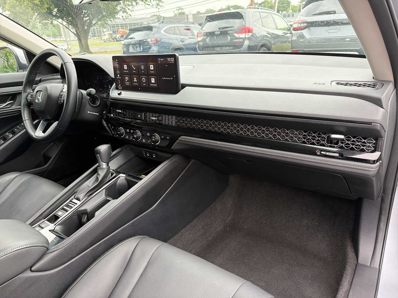 Used 2023 Lunar Silver Metallic Honda Touring image 16