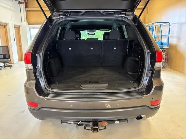 Used 2021 Gray Jeep Laredo E image 21