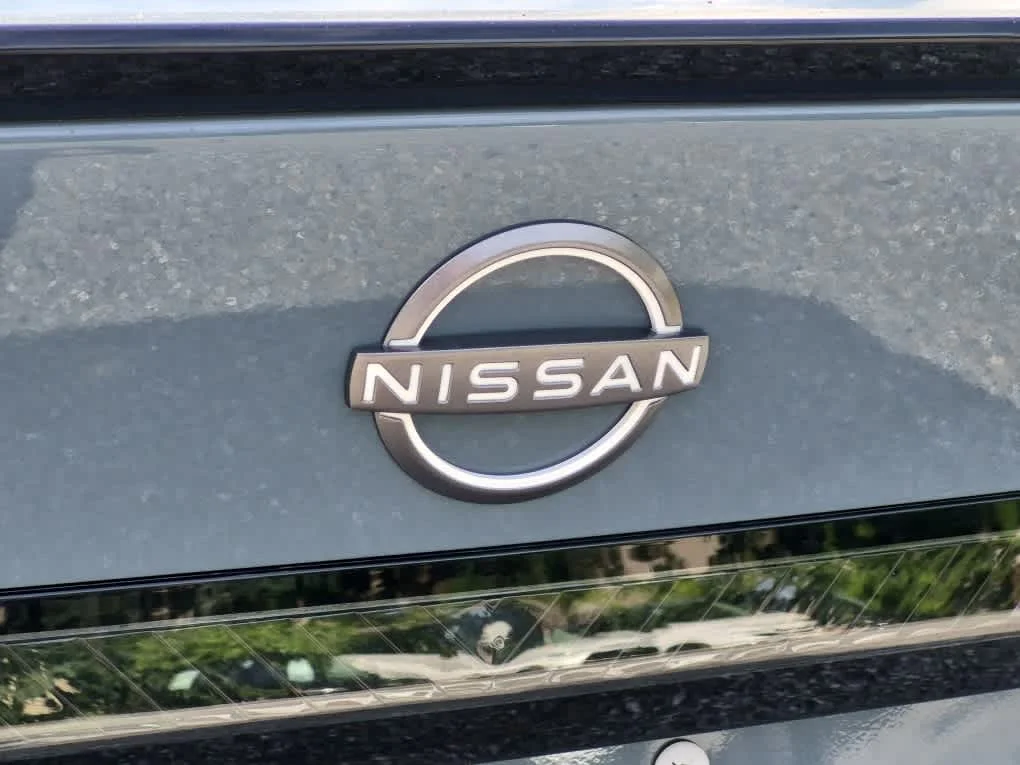 New 2027 Atlantic Gray Metallic Nissan SR image 18