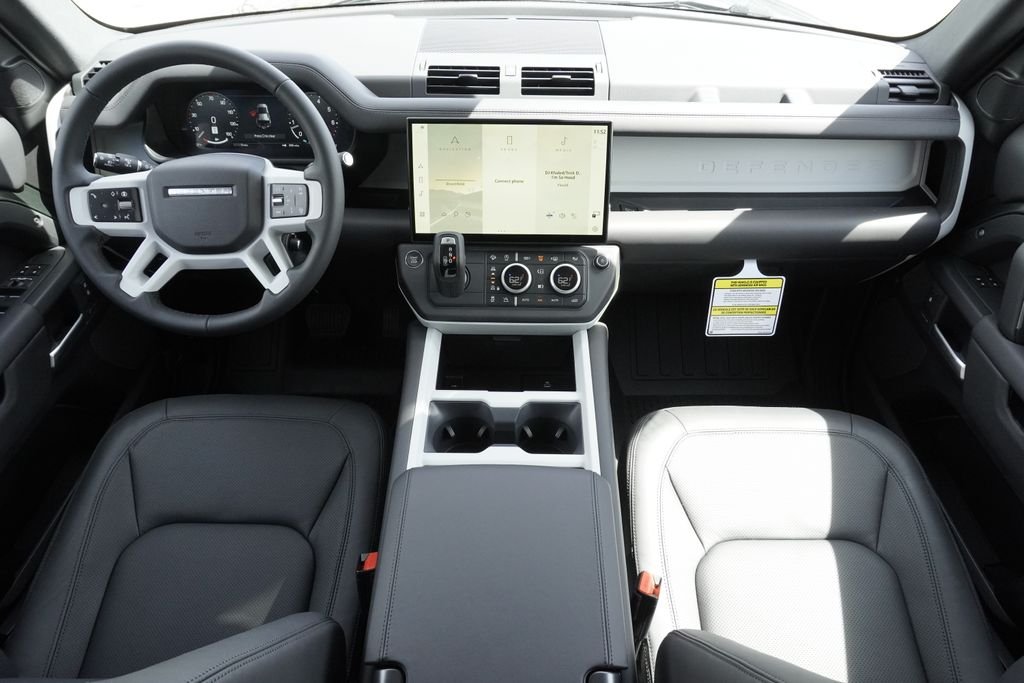 New 2026 Woolstone Green Land Rover S image 9
