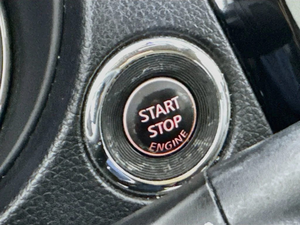 Used 2016 Gray Nissan SV image 18