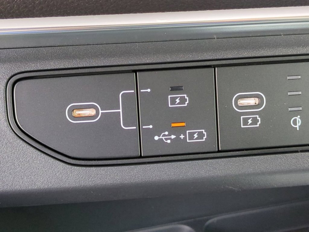 New 2026 Snow White Pearl Kia SX image 28